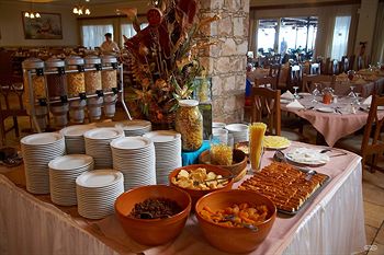 Akteon Holiday Village
