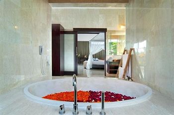 Santi Mandala Villa & Spa