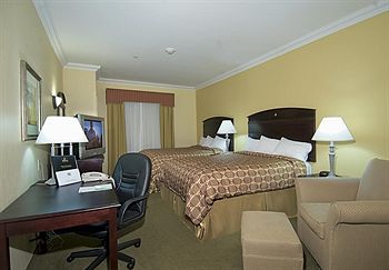 Best Western Plus Barsana Hotel & Suites