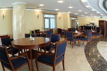 Royal Qatar Hotel