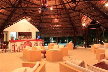Le Domaine De Tam Hai Resort