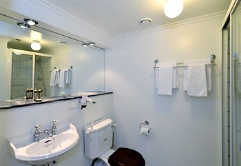 GamlaVÃ¦rket GjÃ¦stgiveri og Tracteringsst