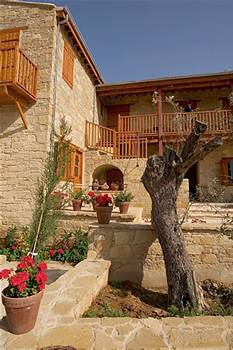 Eveleos Country House