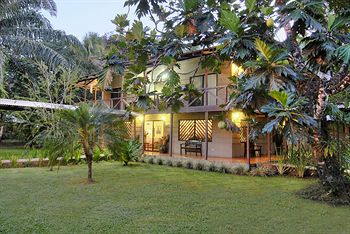Manatus Hotel