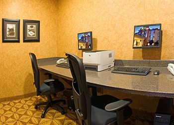 Holiday Inn Express & Suites Grande Prairie