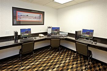 Holiday Inn Express Indianapolis - Southeast