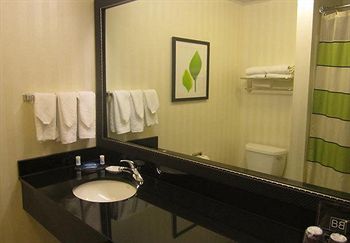Fairfield Inn & Suites by Marriott Omaha Downtown