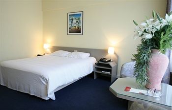 Leonardo Hotel Charleroi City