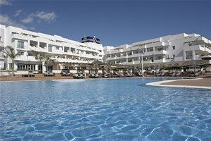 Cabo Gata Plaza Suites