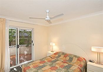 Comfort Inn & Suites Mari Court