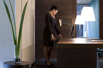 Crowne Plaza Changi Airport