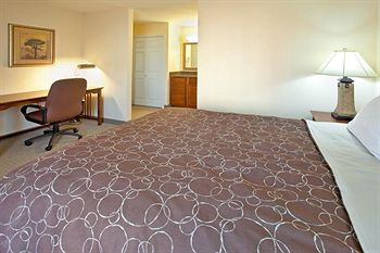 Staybridge Suites Albuquerque - Airport