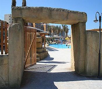 Sunny Coast Resort & Spa