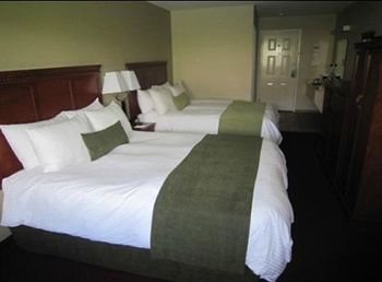 Riverland Inn