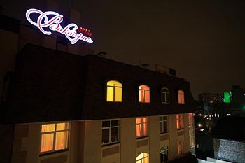 Victoria Hotel