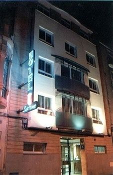 Hotel Serrano