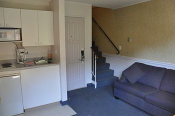 Lake City Inn & Suites