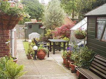 The Pebbles - B&B