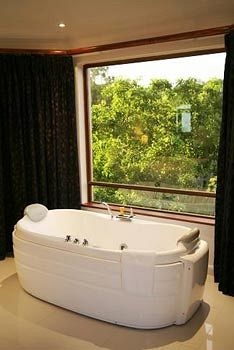 Leaves Lodge & Spa