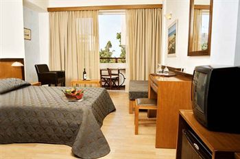 Atrium Hotel