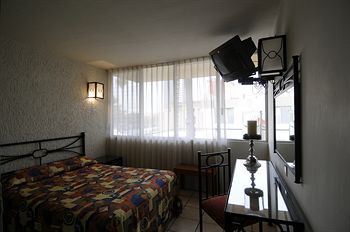 Hotel Arboledas Expo