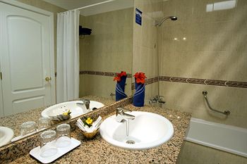 HL Club Playa Blanca Hotel