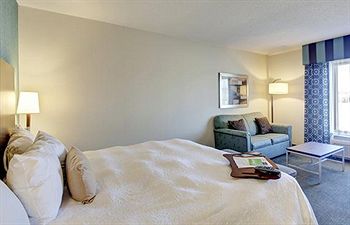 Hampton Inn & Suites by Hilton Halifax - Dartmouth