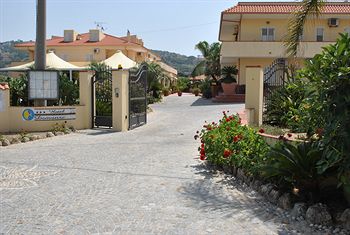 Hotel Damanse