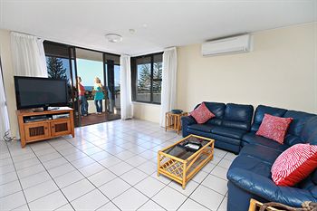 Windward Apartments