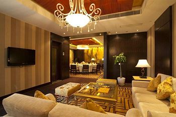 Celebrity City Hotel