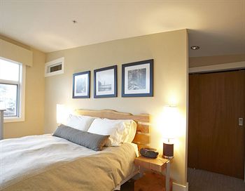 Cox Bay Beach Resort