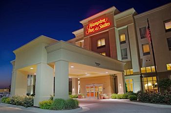 Hampton Inn & Suites Wichita Northeast