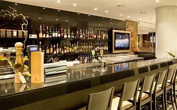 Meriton Grand Conference & Spa Hotel