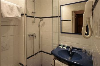 Welcome Hotel