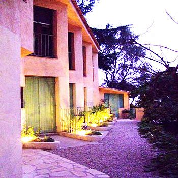 Villa Saint ExupÃ©ry Gardens - Hostel