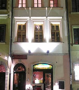 Duval Serviced Apartments