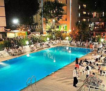 Hotel Caravelle