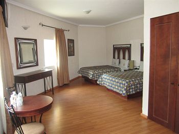 Hotel Alcazar