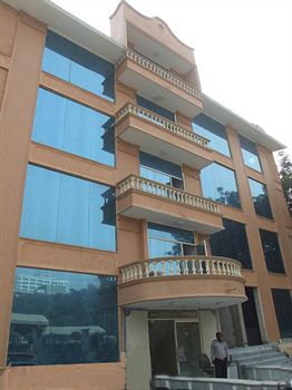 Clarks Inn Nehru Place