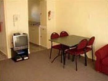 Willowbank Motel