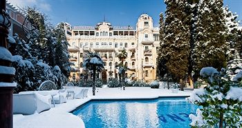Villa Elena Hotel & Residences