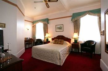 The County Hotel