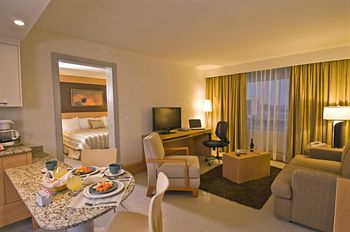 Staybridge Suites Guadalajara Expo