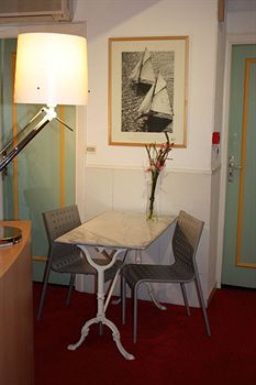 Azurene Royal Hotel