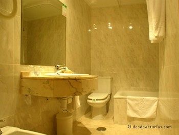 Hotel Carbayon