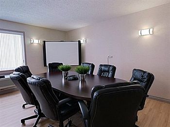 Residence & Conference Centre - Kitchener Waterloo