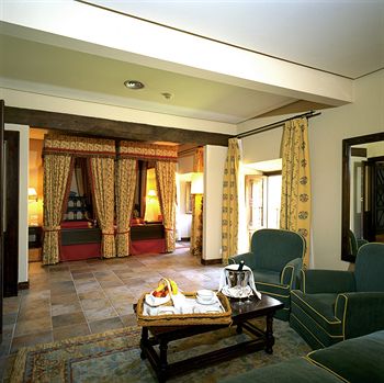 Parador De Cangas De Onis