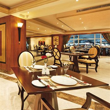 Anwar Al Madinah Moevenpick Hotel