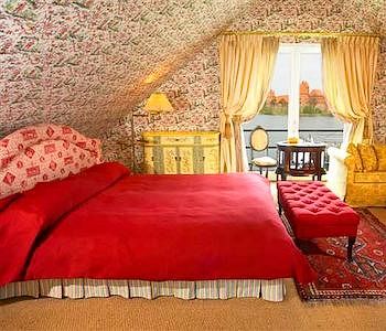 Apvalaus Stalo Klubas