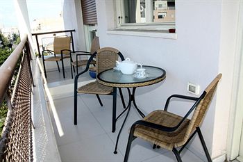 Yarden Sea Side Apartments